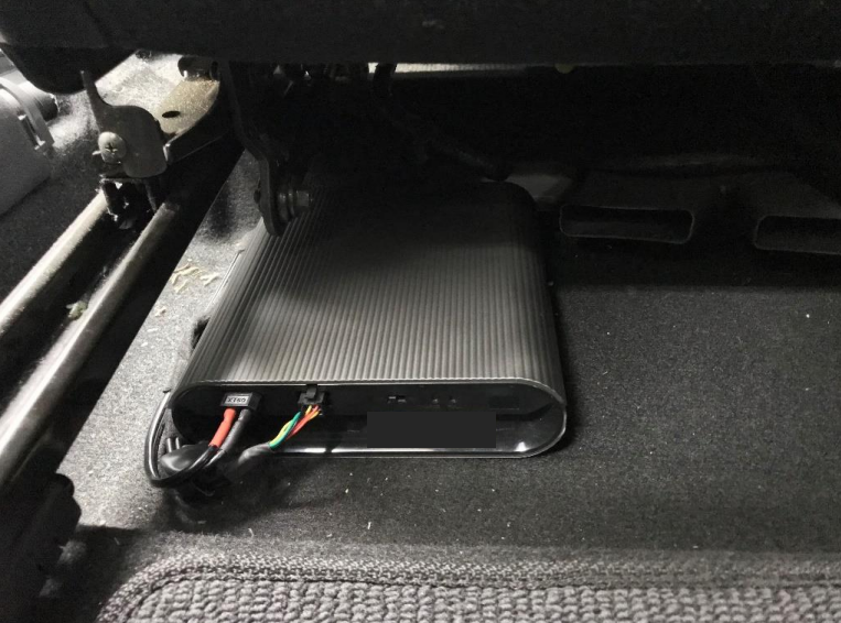 Battery pack positioned clear of seat movement