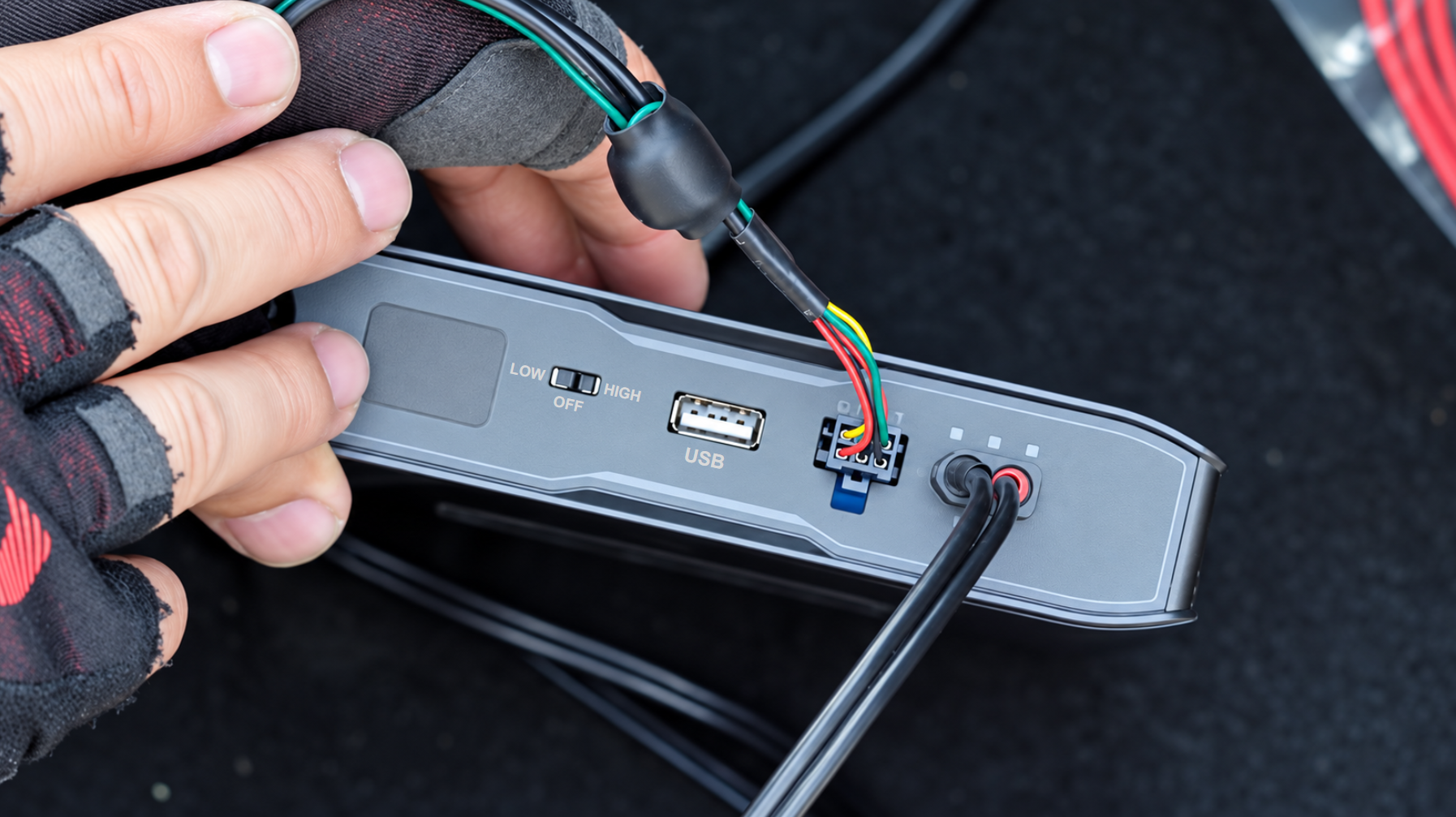 Intput cable connected to the intput port and Output cable connected to the output port
